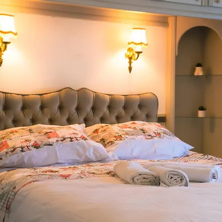 Belvue With Private Parking & Pet Friendly Holiday home *