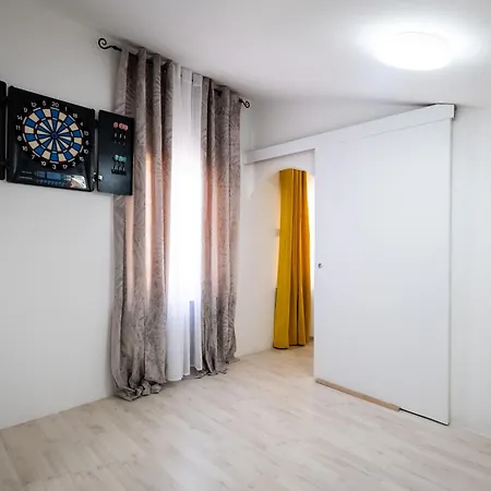 Vakantiehuis Belvue - Big Pool & Private Parking - 500m Sea *