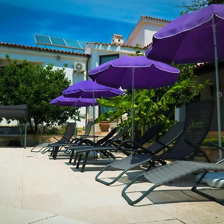Belvue - Big Pool & Private Parking - 500m Sea מדולין