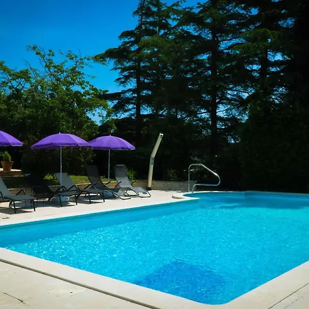 Ferienhaus Belvue With Private Parking & Pet Friendly Medulin