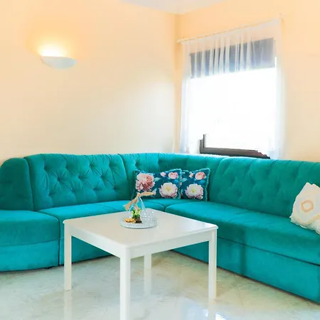 Belvue With Private Parking & Pet Friendly * Medulin