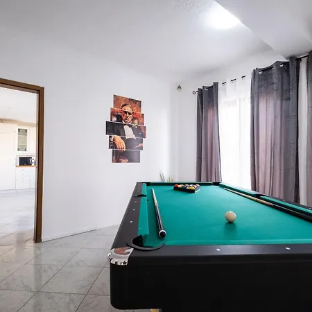 Belvue - Big Pool & Private Parking - 500m Sea Casa vacanze