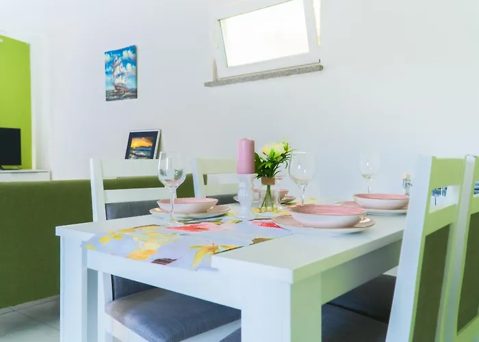 Belvue - Big Pool & Private Parking - 500m Sea Nyaraló