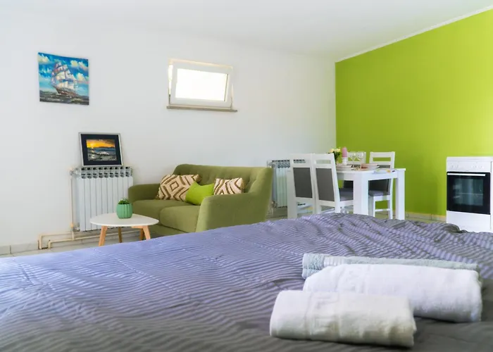 Belvue - Big Pool & Private Parking - 500m Sea Nyaraló Medulin