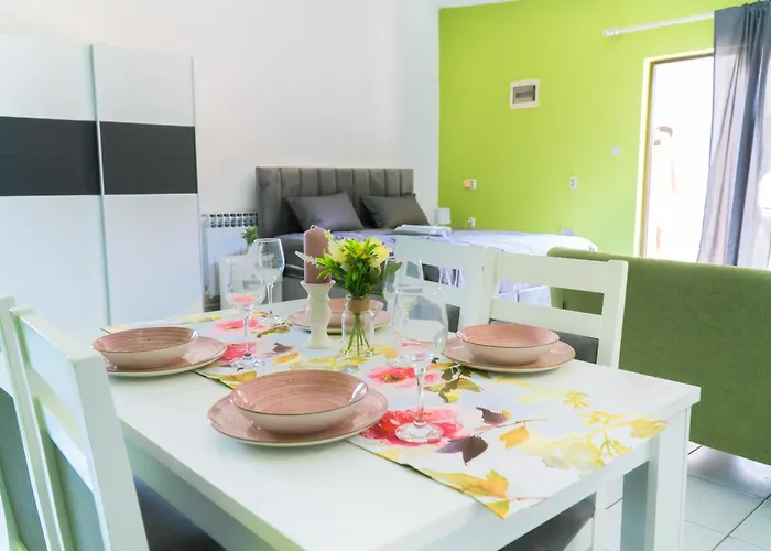 Belvue - Big Pool & Private Parking - 500m Sea Nyaraló