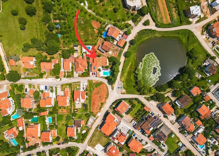 Belvue - Big Pool & Private Parking - 500m Sea Nyaraló