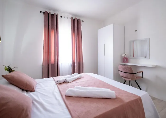 Belvue - Big Pool & Private Parking - 500m Sea Medulin