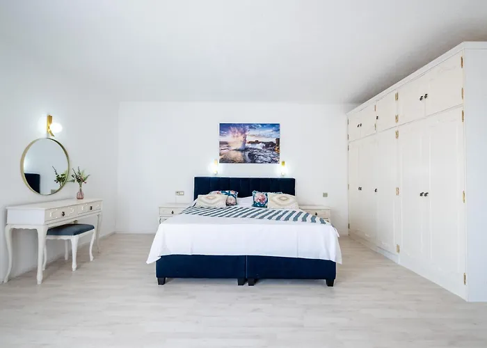 Nyaraló Belvue - Big Pool & Private Parking - 500m Sea *